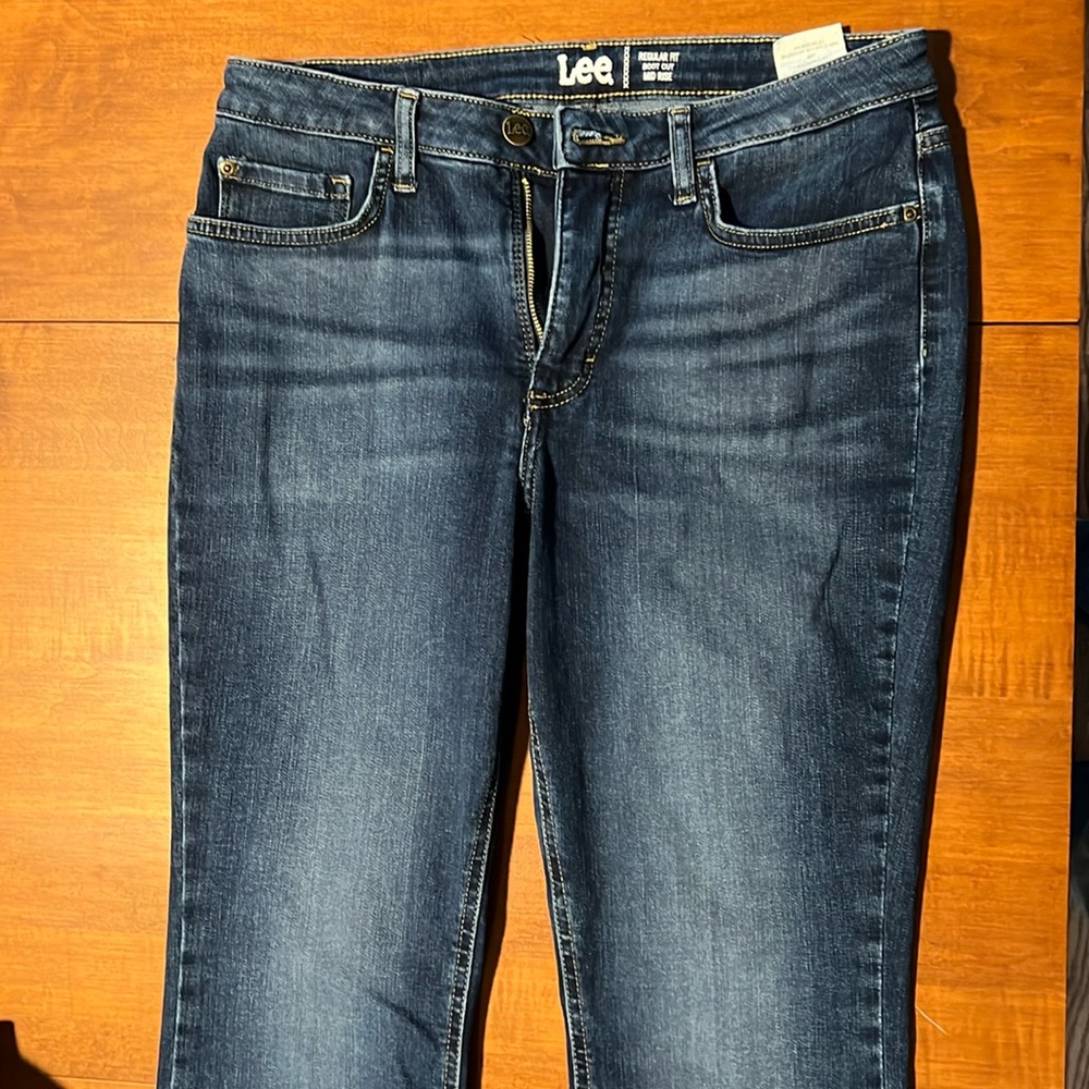 Lee jeans wore once